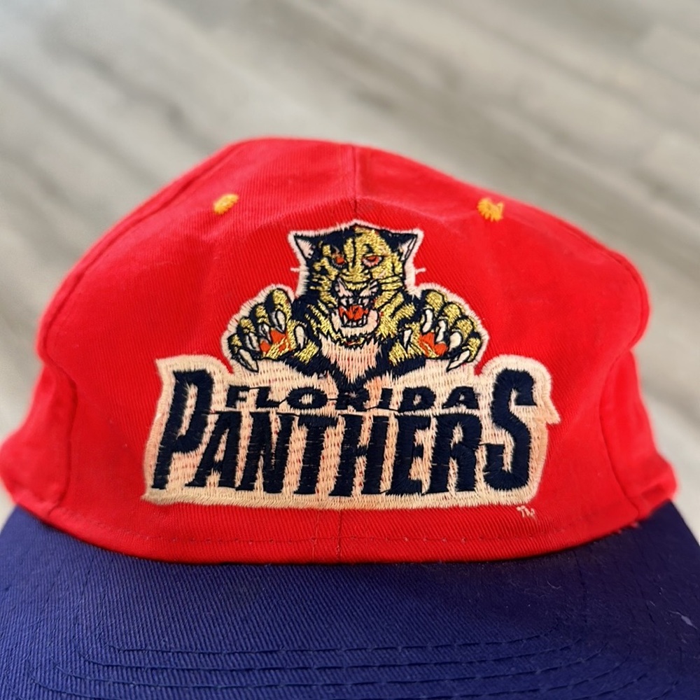 VINTAGE 90S FLORIDA PANTHERS RED AND BLUE HAT - Picture 2 of 7